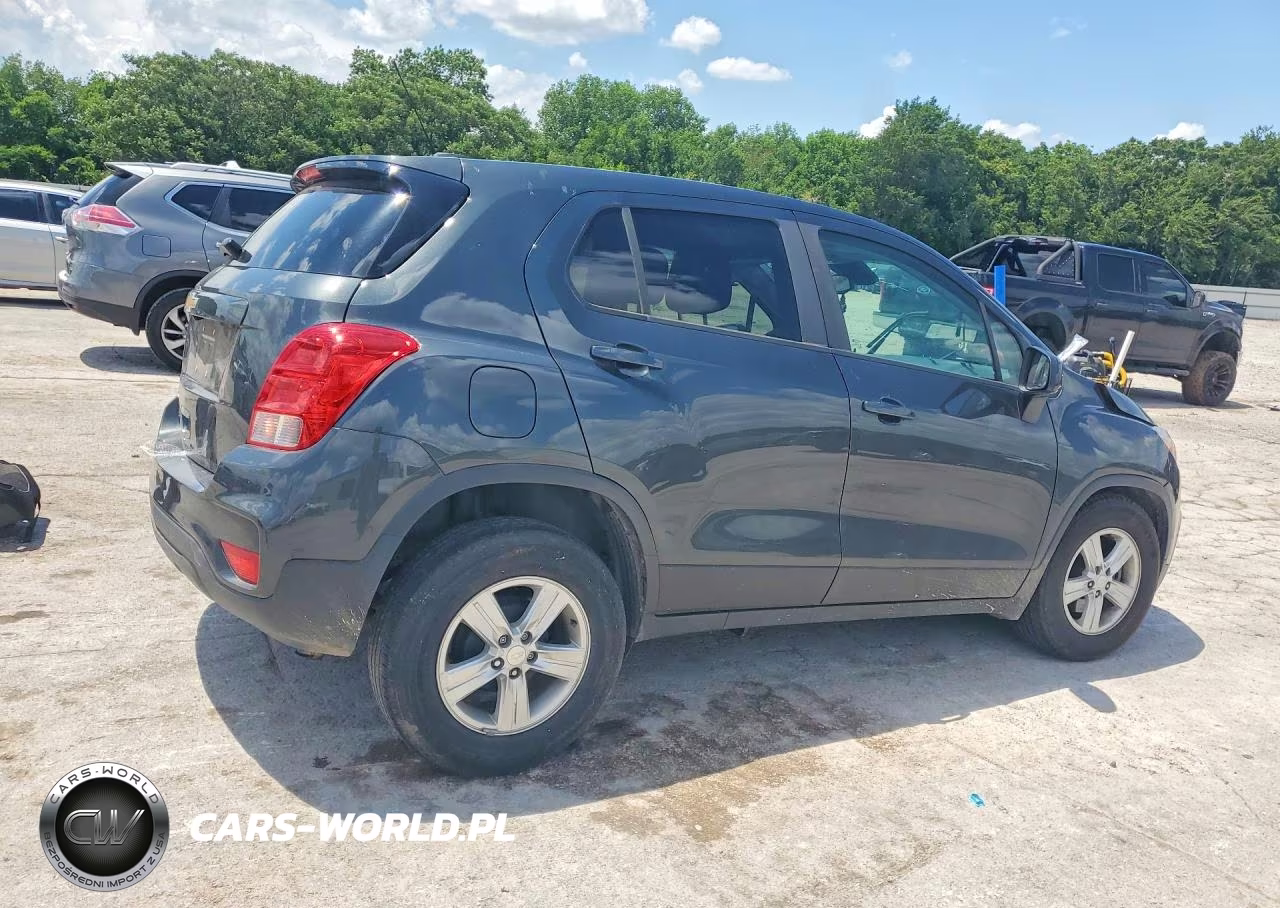 2020 Chevrolet Trax Ls VIN:3GNCJKSB5LL246268 - 3
