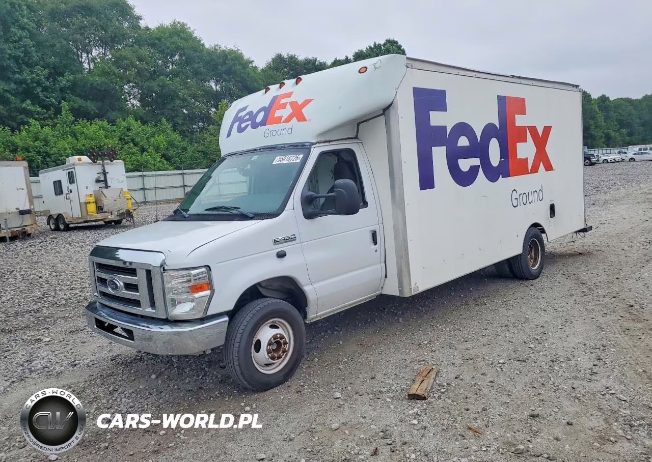 2022 Ford E450 Delivery Truck