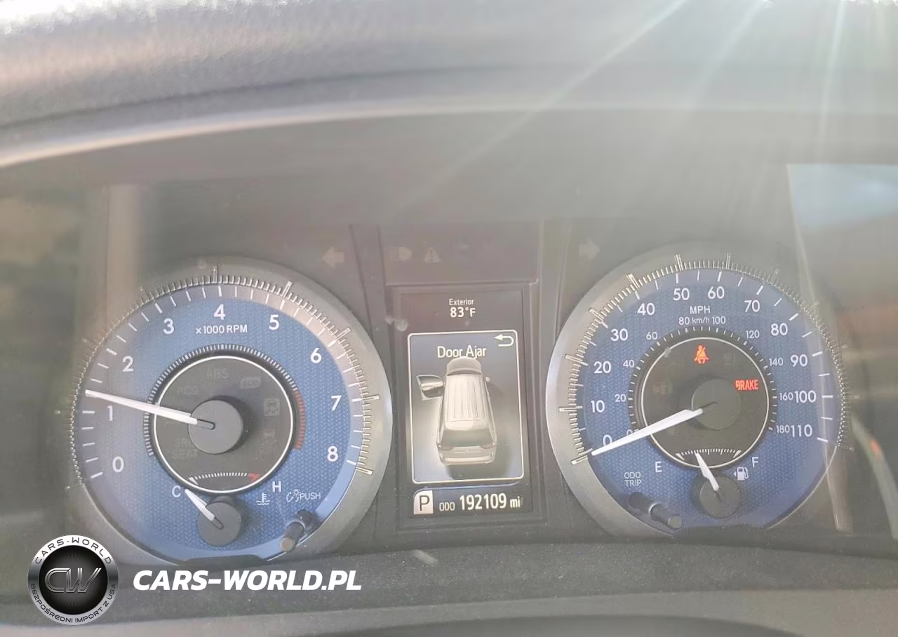 2015 Toyota Sienna Xle Premium 7-Passenger VIN:5TDDK3DC8FS111872 - 9