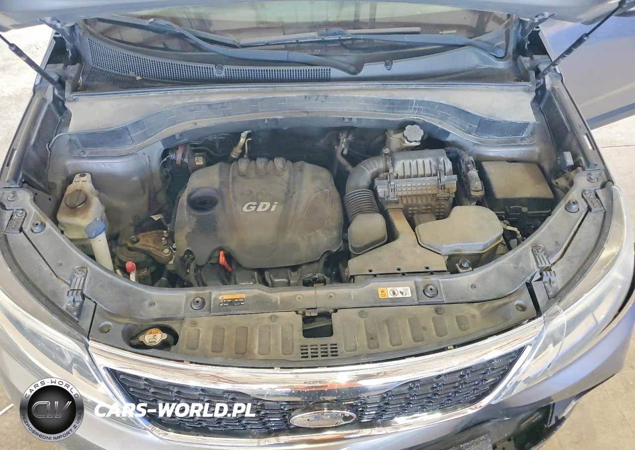2015 Kia Sorento Lx VIN:5XYKTCA63FG624267 - 12