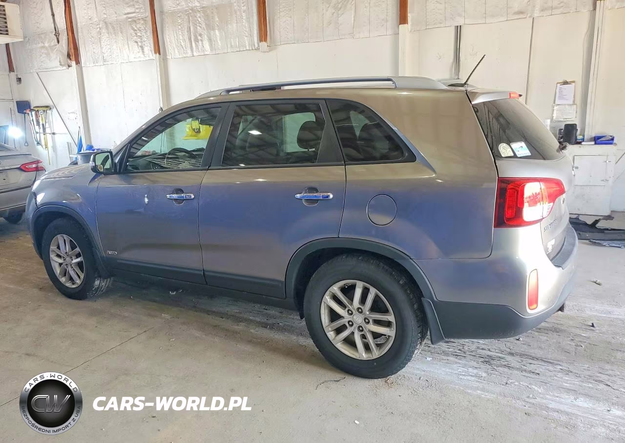 2015 Kia Sorento Lx VIN:5XYKTCA63FG624267 - 2