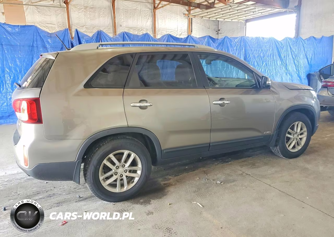 2015 Kia Sorento Lx VIN:5XYKTCA63FG624267 - 3