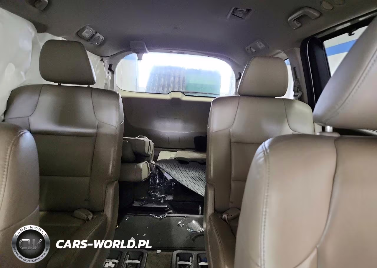 2014 Honda Odyssey Exl VIN:5FNRL5H63EB130867 - 10