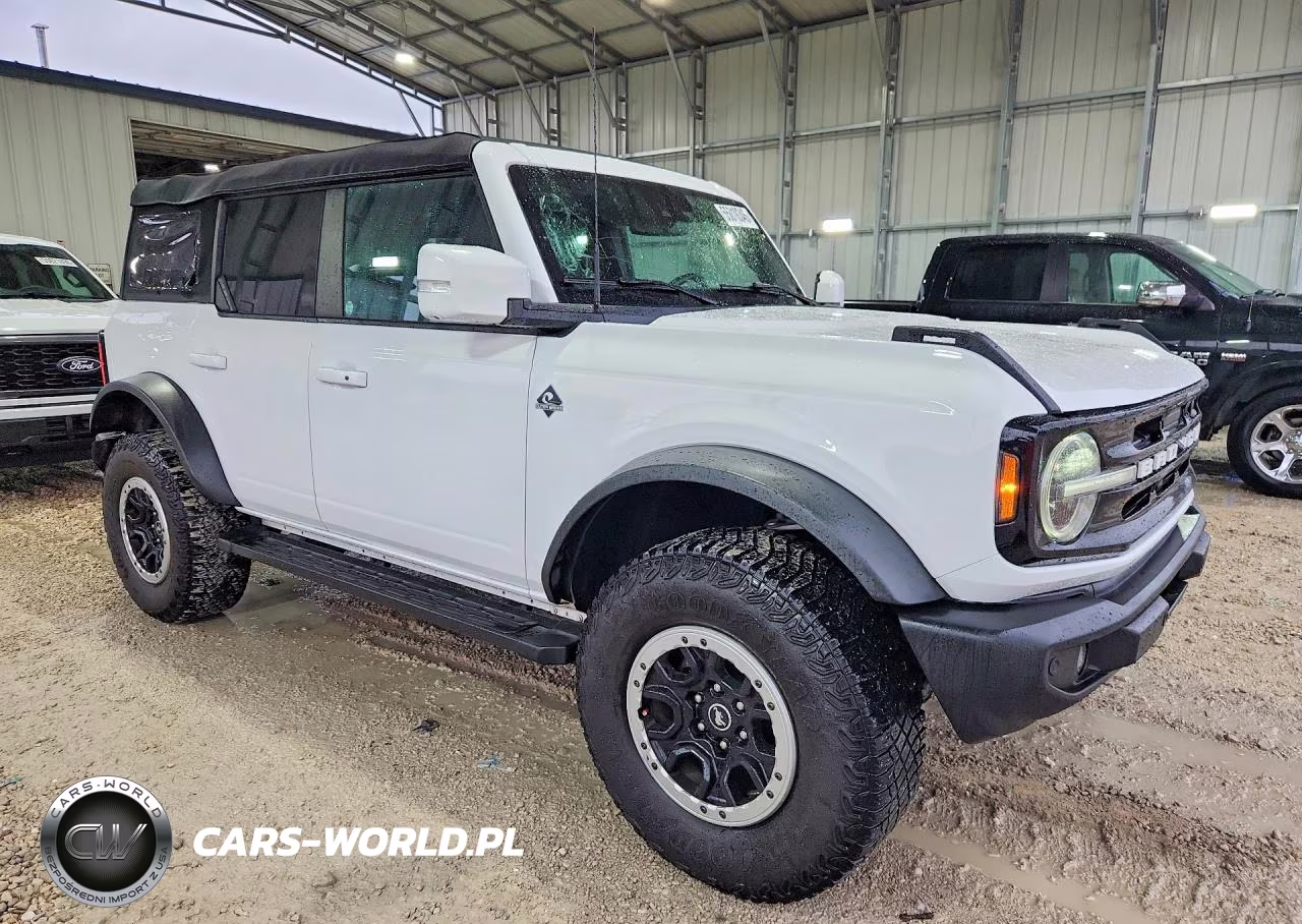 2023 Ford Bronco Base VIN:1FMEE5DP0PLB06545 - 4