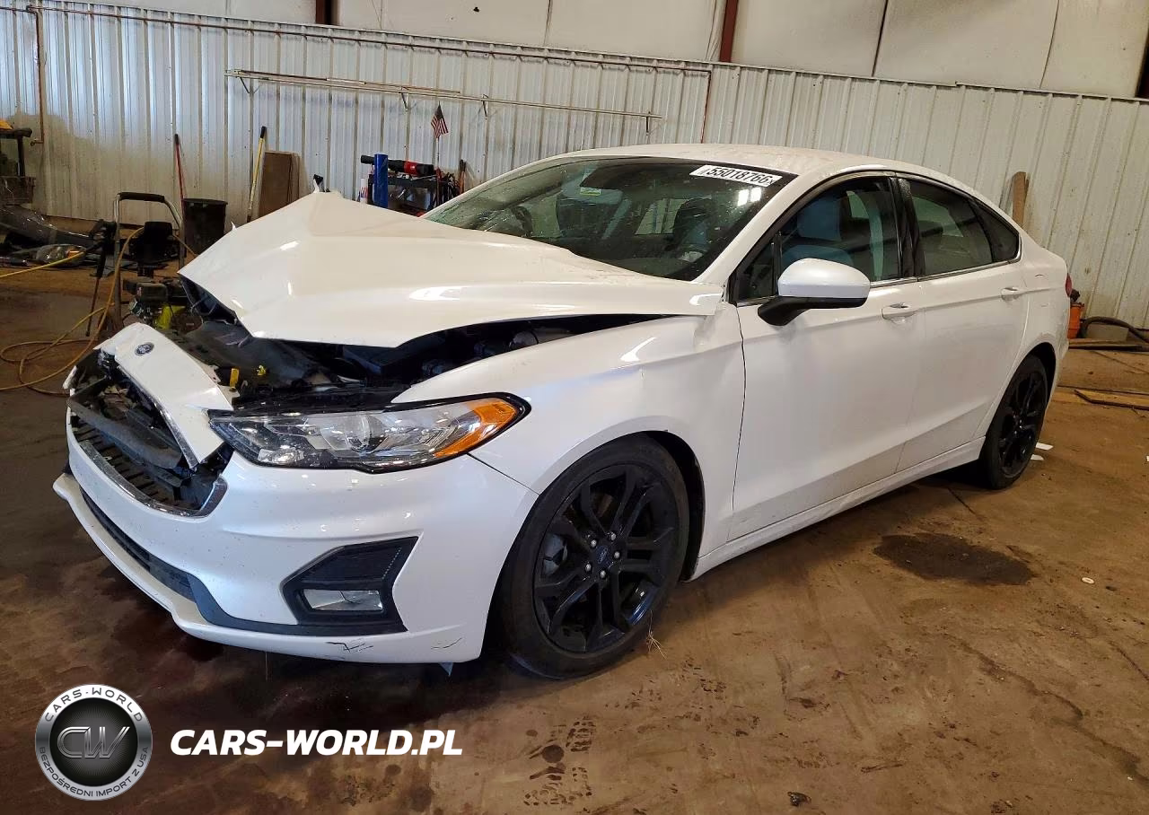 2020 Ford Fusion Se – zdjęcie 1 z 12