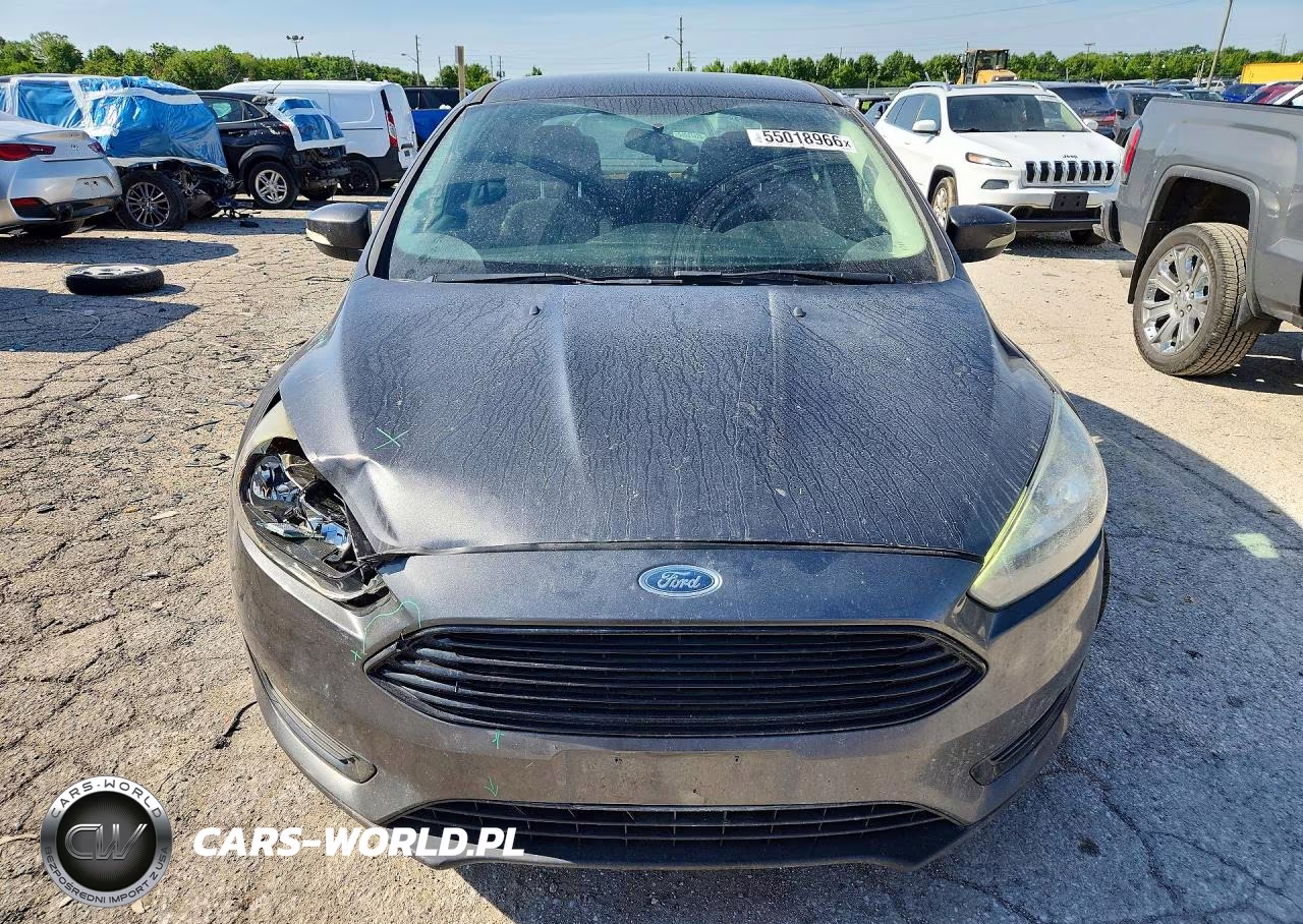 2017 Ford Focus Se VIN:1FADP3FE4HL282905 - 5