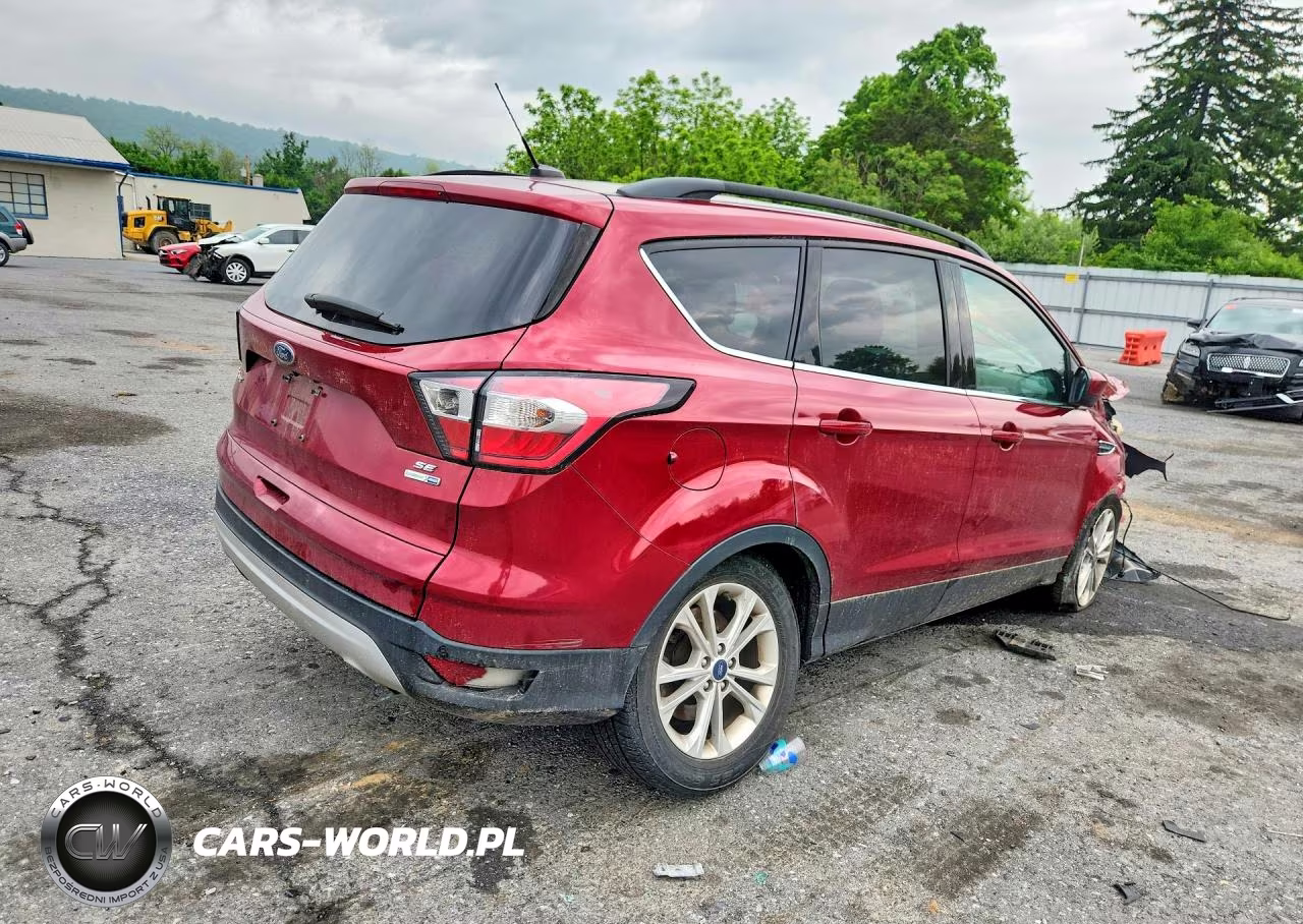 2017 Ford Escape Se VIN:1FMCU9GD1HUC70529 - 3