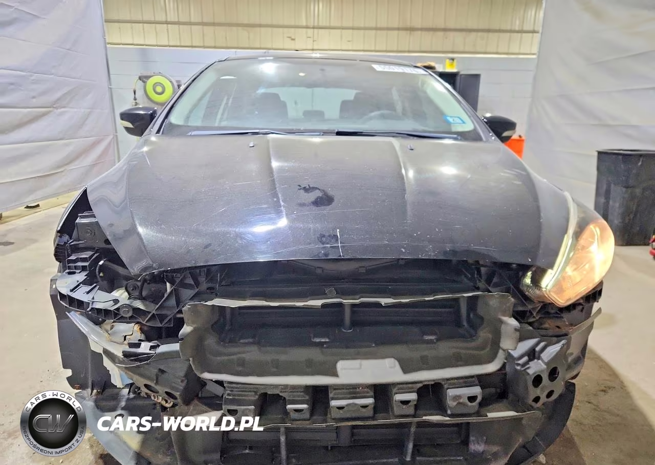 2018 Ford Focus Sel VIN:1FADP3H22JL326957 - 5