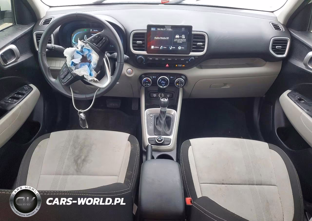 2025 Hyundai Venue Sel VIN:KMHRC8A39SU349252 - 8