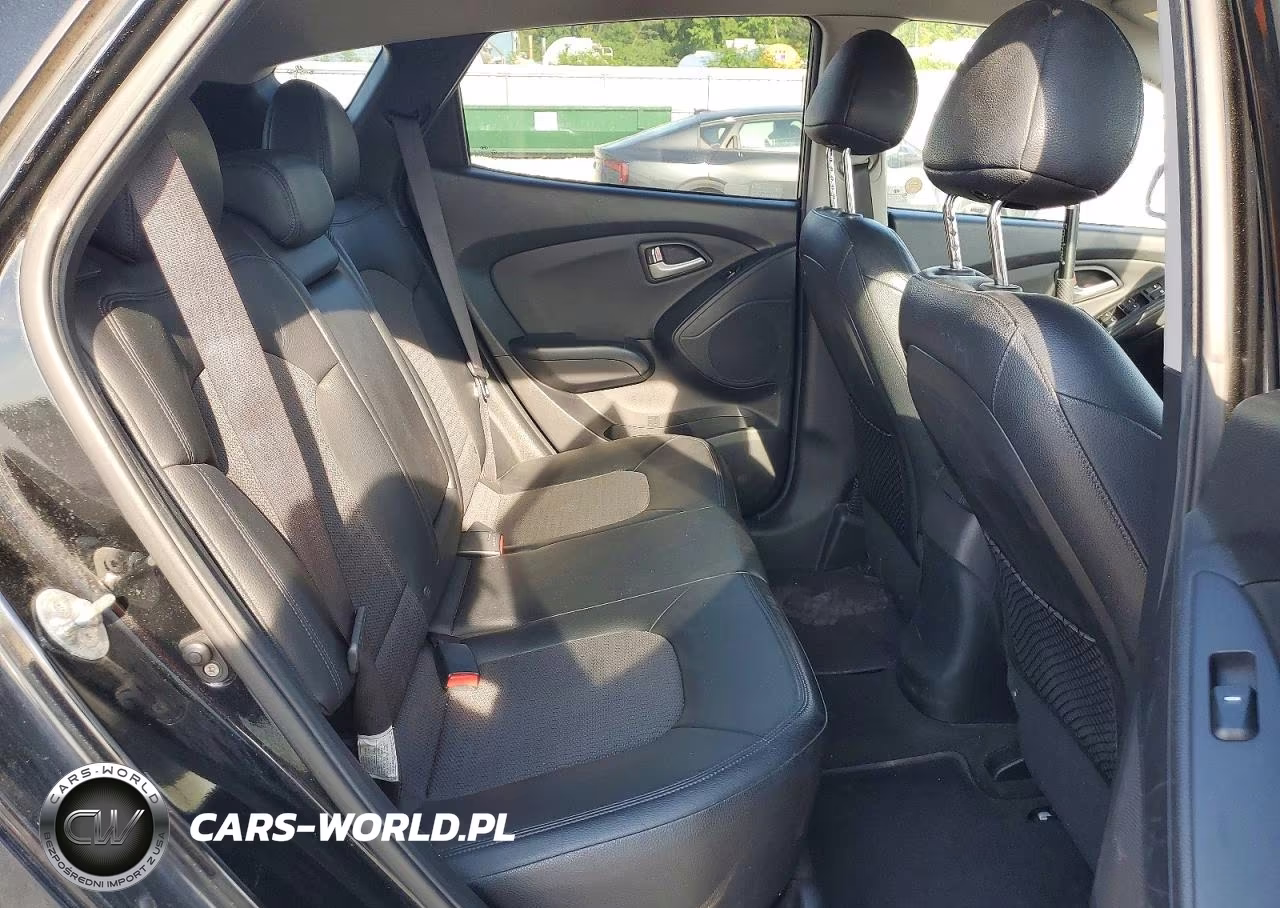 2011 Hyundai Tucson Gls VIN:KM8JU3AC5BU190596 - 11