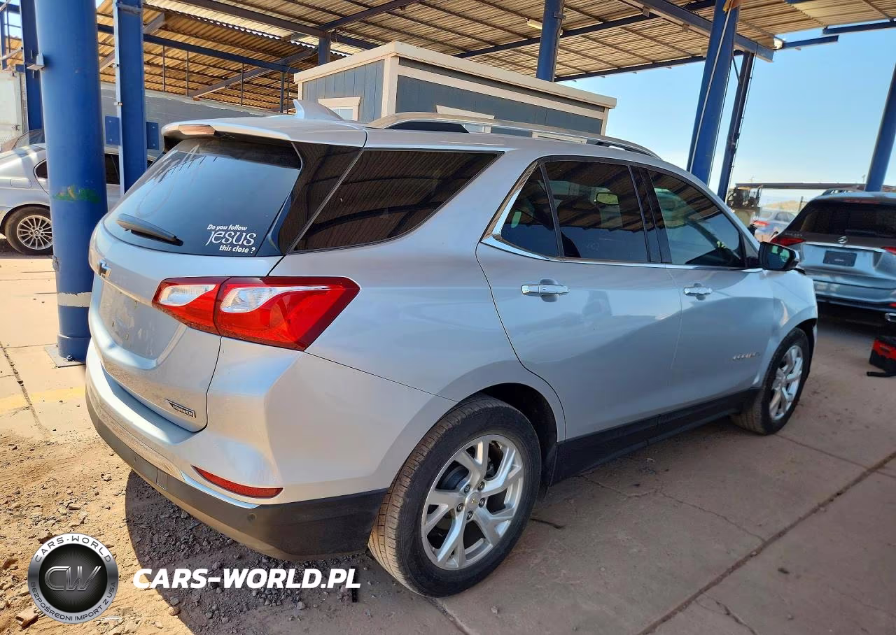 2018 Chevrolet Equinox Premier VIN:2GNAXMEV6J6317891 - 3