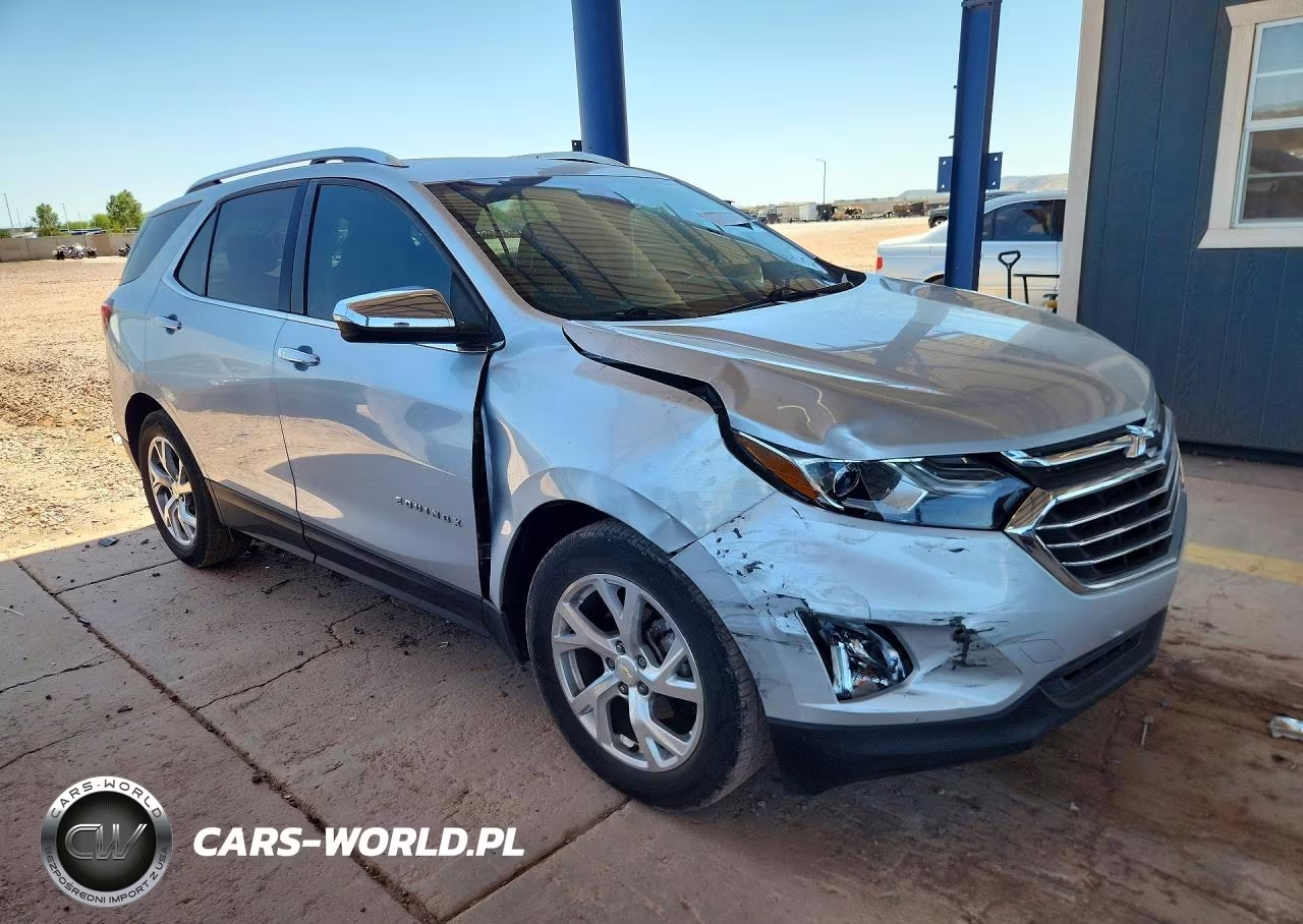 2018 Chevrolet Equinox Premier VIN:2GNAXMEV6J6317891 - 4
