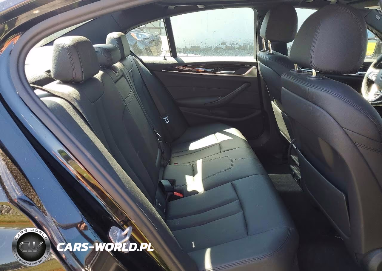 2018 BMW 530 Xi VIN:WBAJA7C58JWA72659 - 10