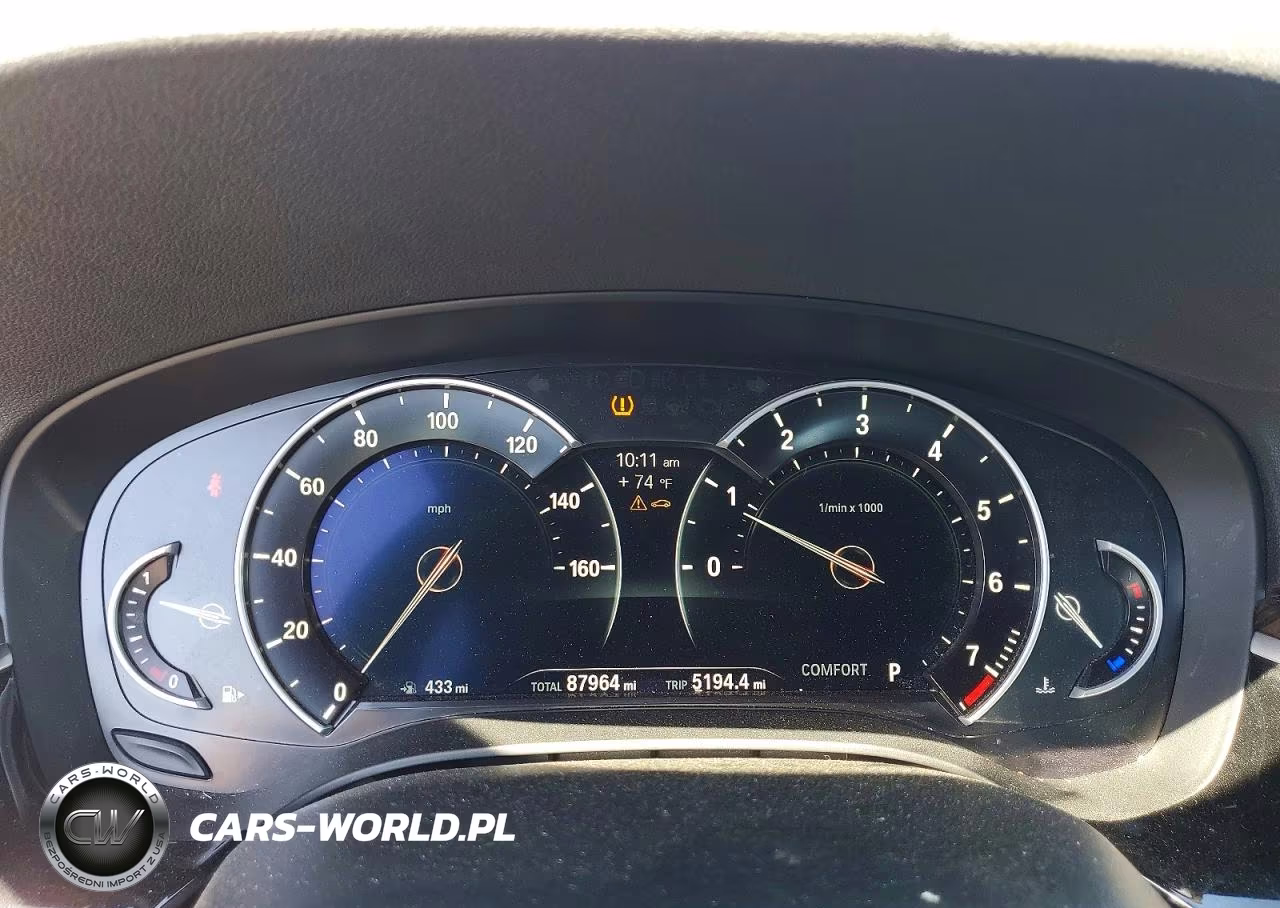 2018 BMW 530 Xi VIN:WBAJA7C58JWA72659 - 9