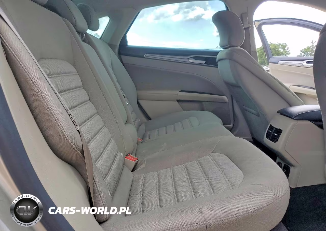 2018 Ford Fusion Se Hybrid VIN:3FA6P0LU1JR257146 - 10