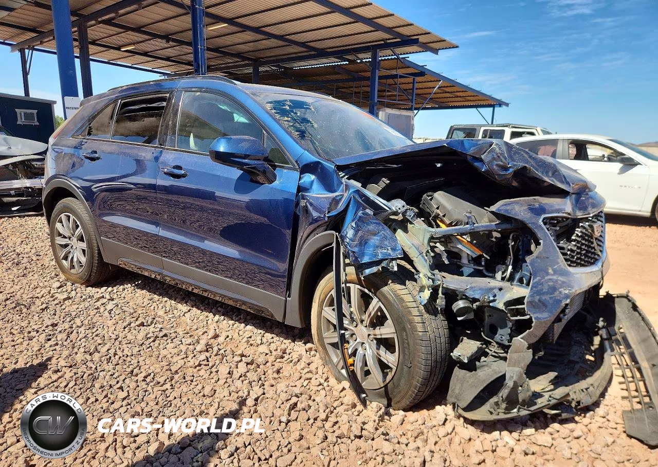 2019 Cadillac Xt4 Sport VIN:1GYFZER41KF218655 - 4