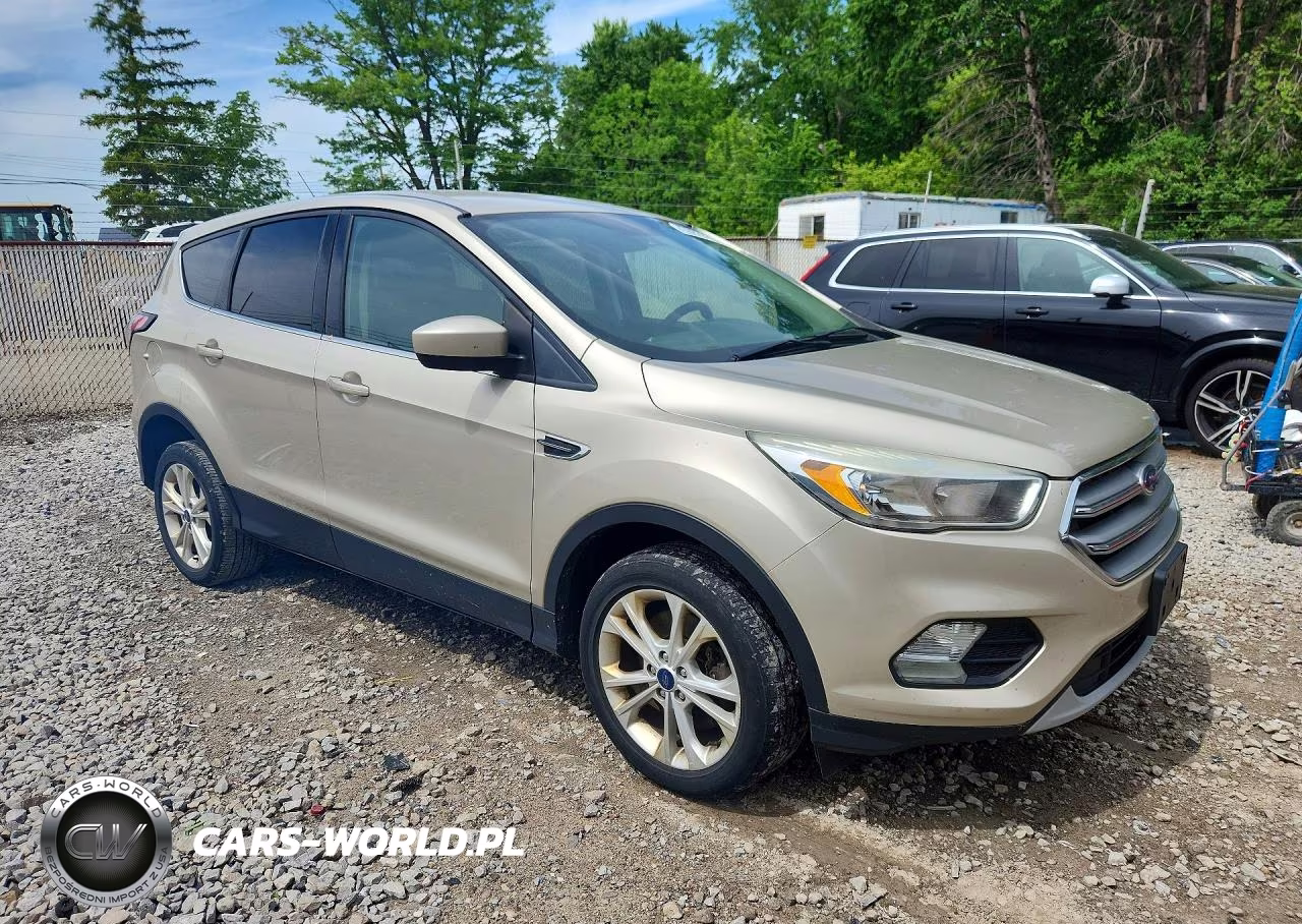 2017 Ford Escape Se VIN:1FMCU9GD1HUC98511 - 4