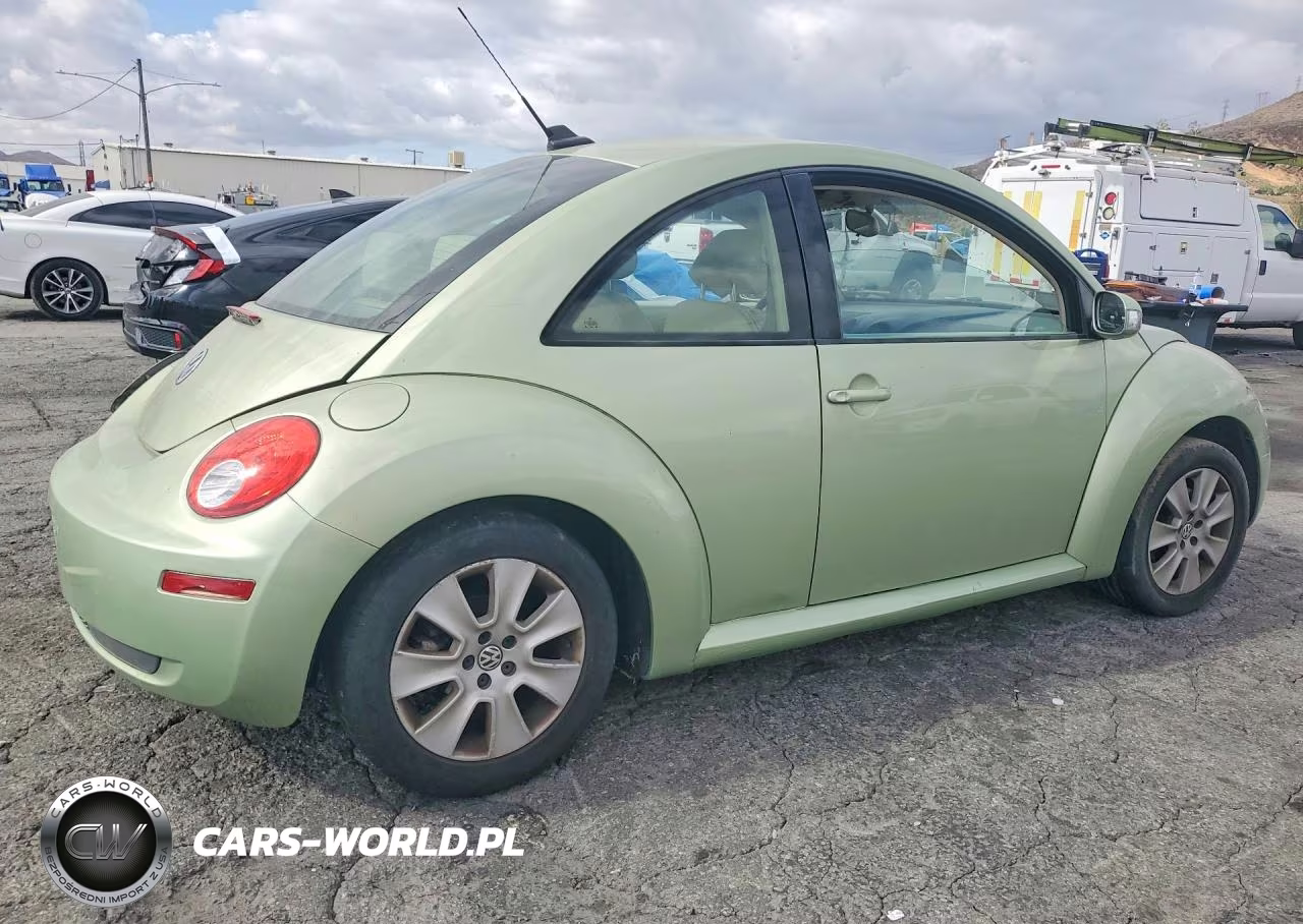 2008 Volkswagen New Beetle S VIN:3VWPG31C18M519522 - 3