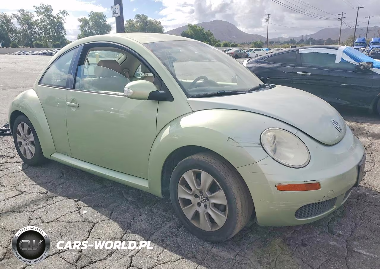 2008 Volkswagen New Beetle S VIN:3VWPG31C18M519522 - 4