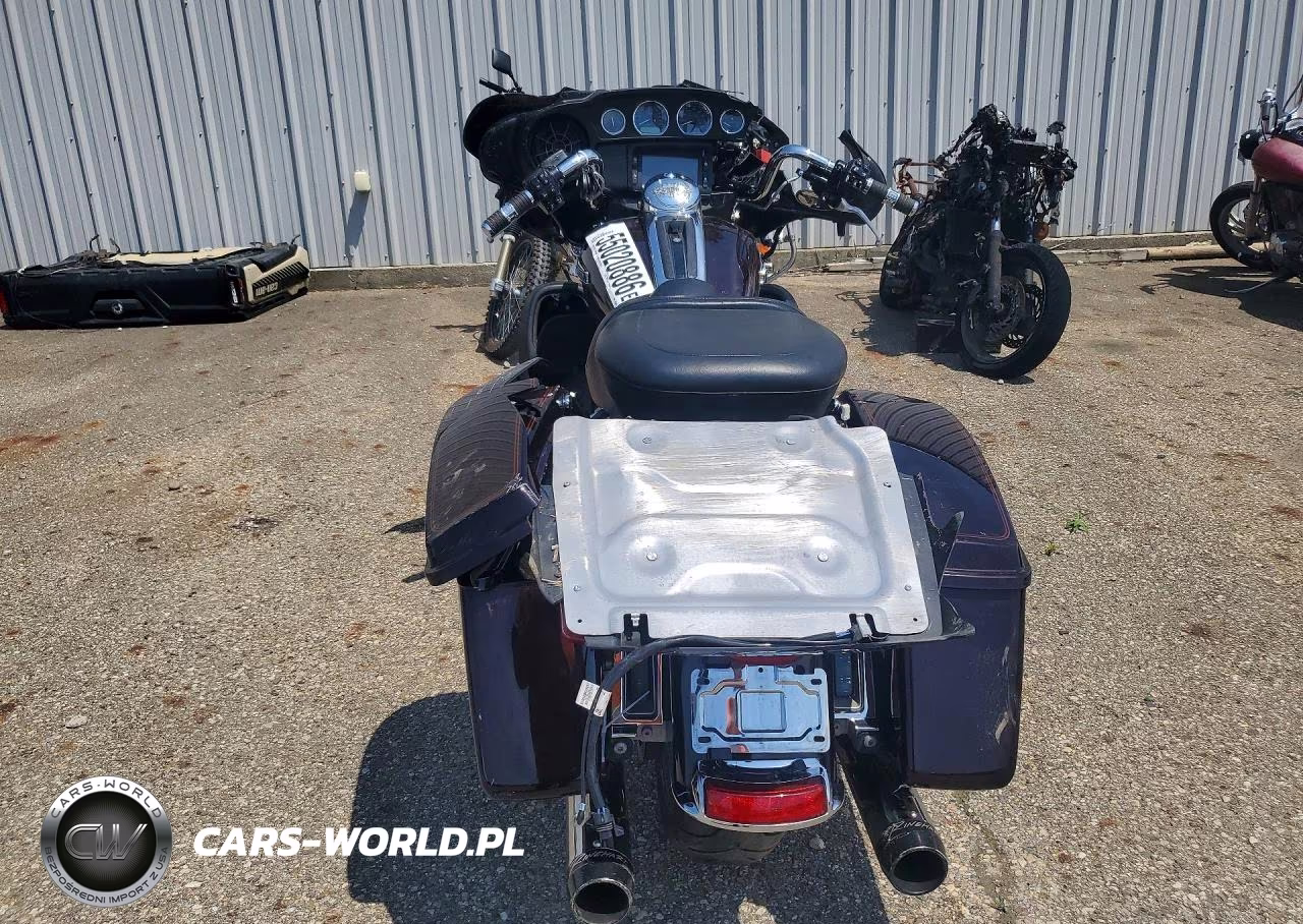 2014 Harley-Davidson Flhtcu Ultra Classic Electra Glide VIN:1HD1FCM17EB616084 - 4