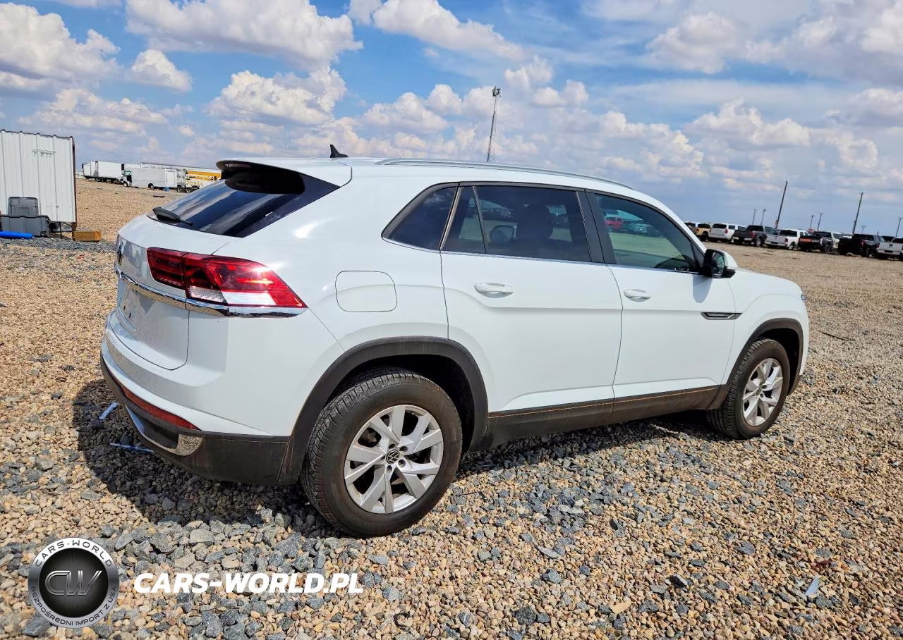 2021 Volkswagen Atlas Cross Sport S VIN:1V2AC2CA8MC201725 - 3