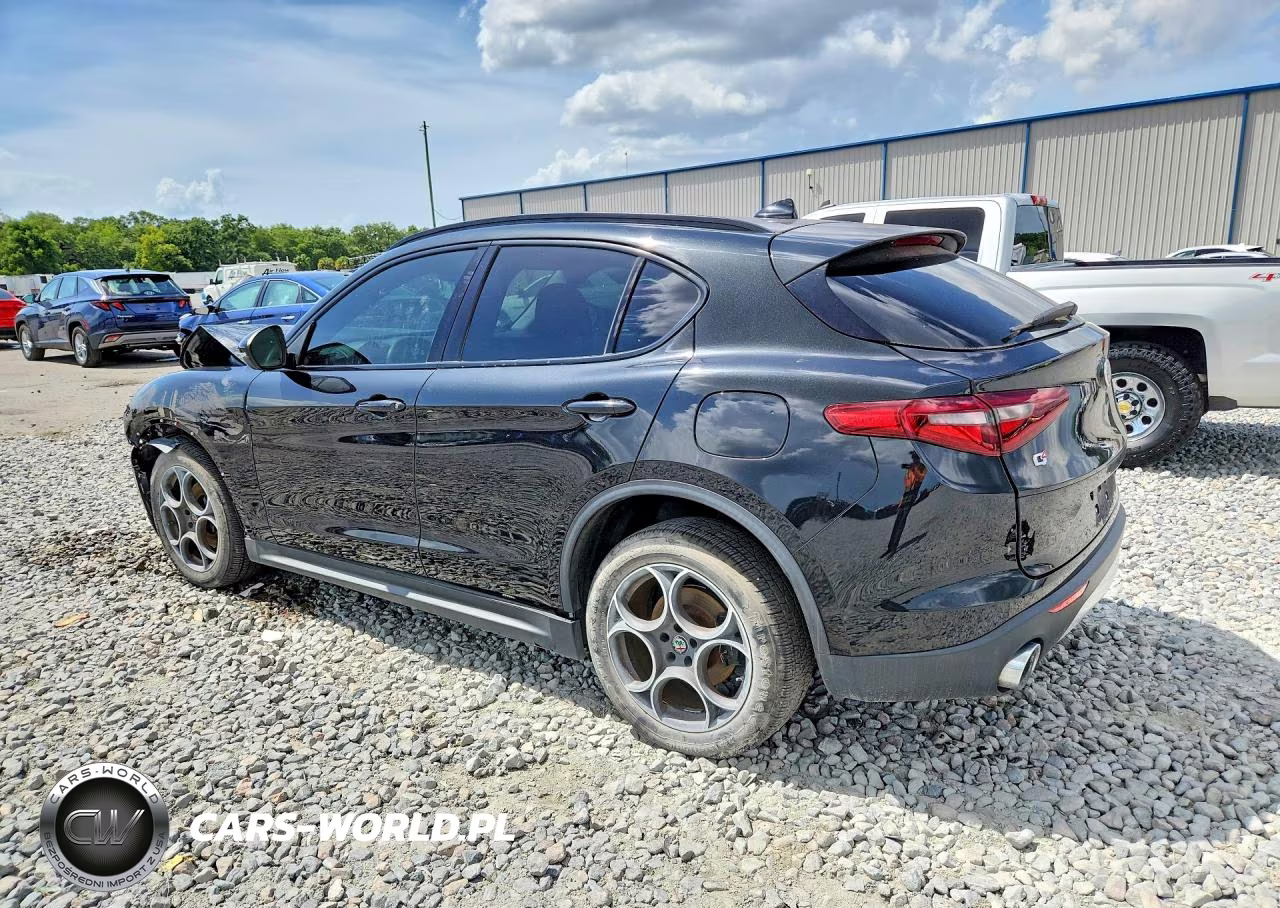 2018 Alfa Romeo Stelvio Sport VIN:ZASFAKPN8J7B79599 - 2