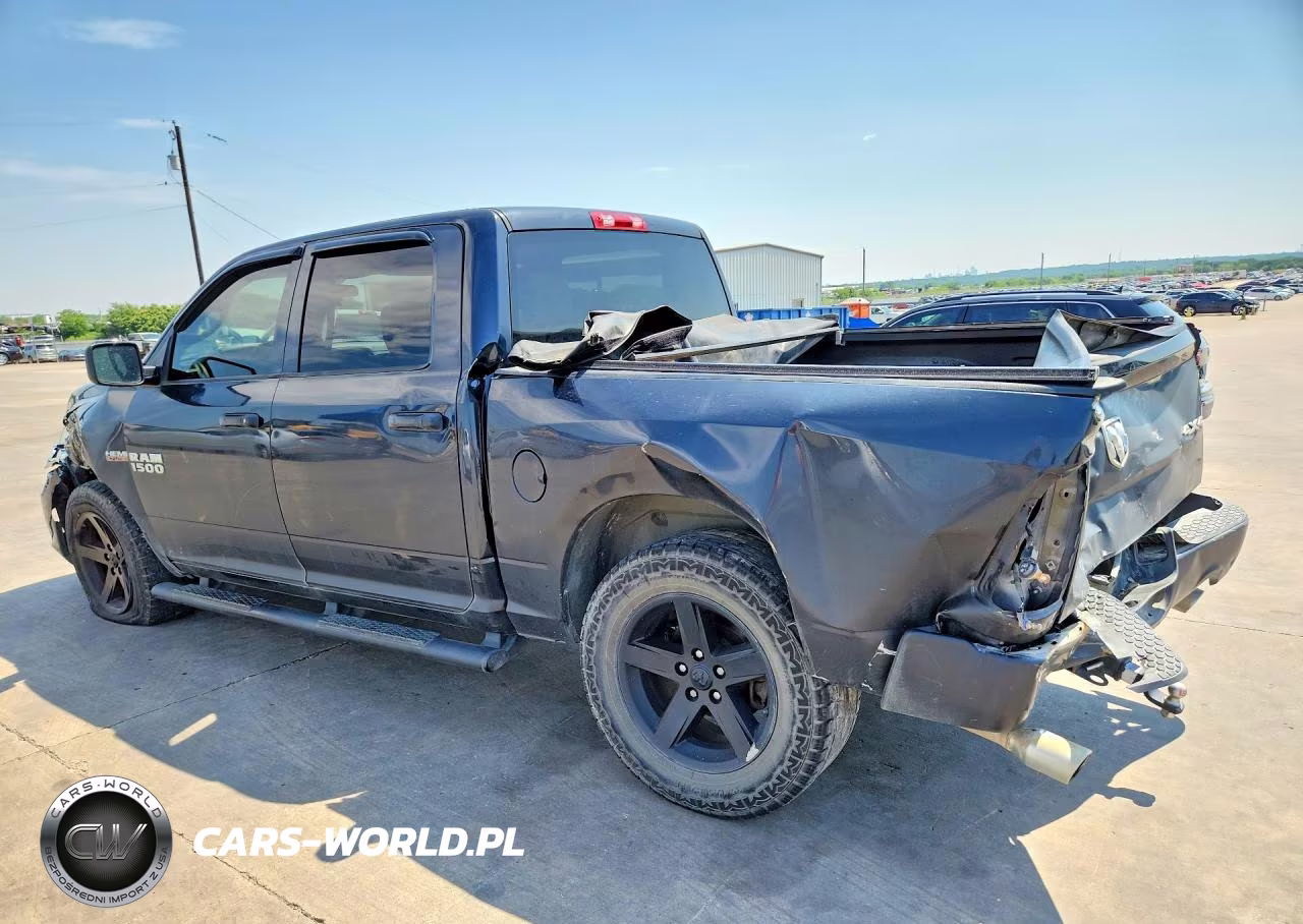 2018 Ram 1500 VIN:3C6RR7KT3JG225921 - 2