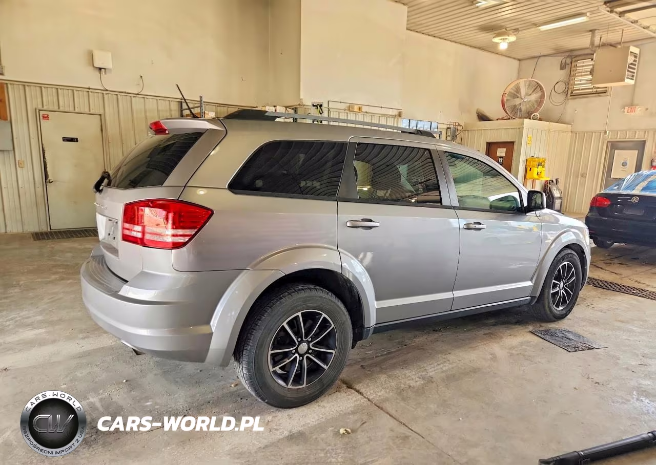 2017 Dodge Journey Se VIN:3C4PDCAB6HT581622 - 3