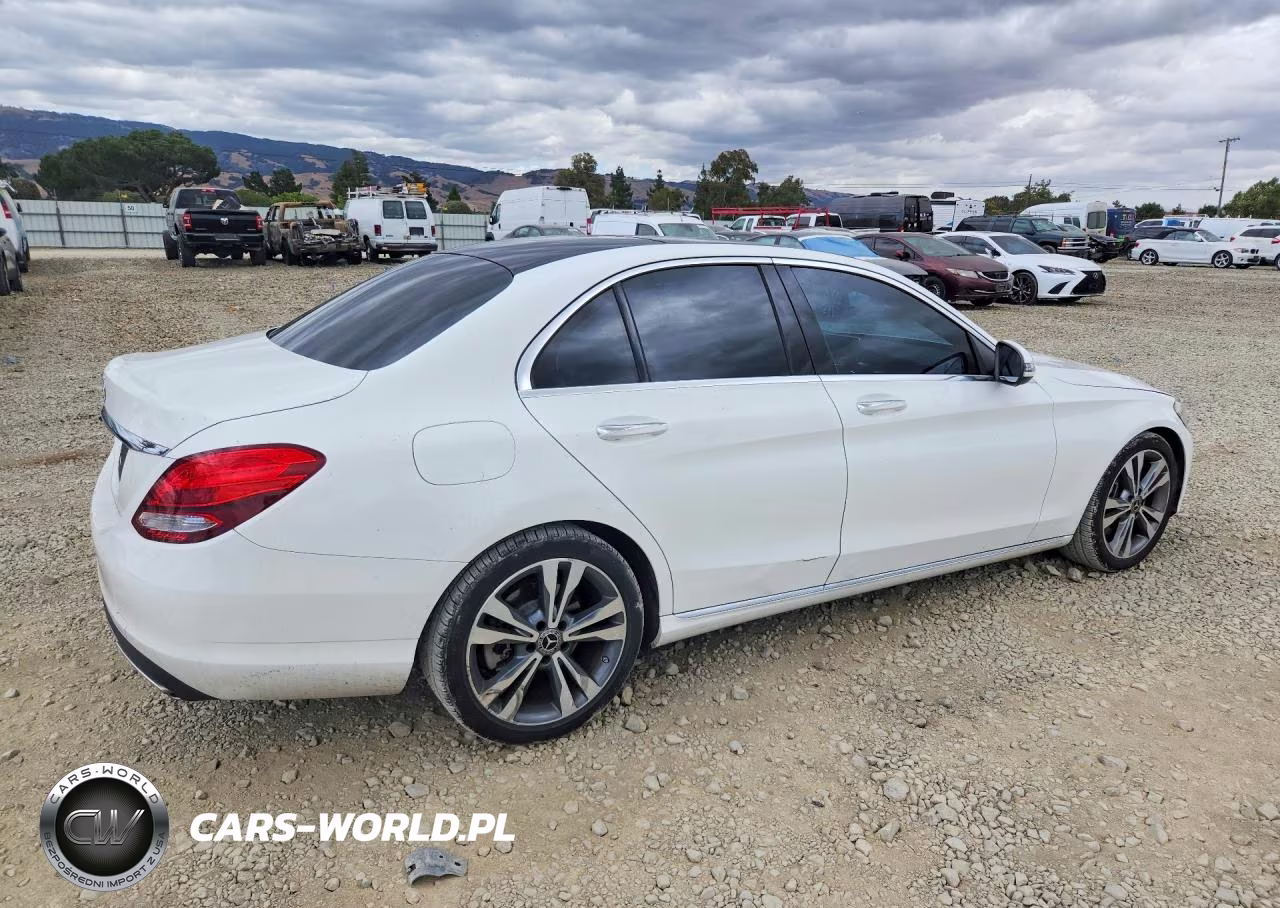 2018 Mercedes-Benz C 300 VIN:WDDWF4JB3JR408446 - 3