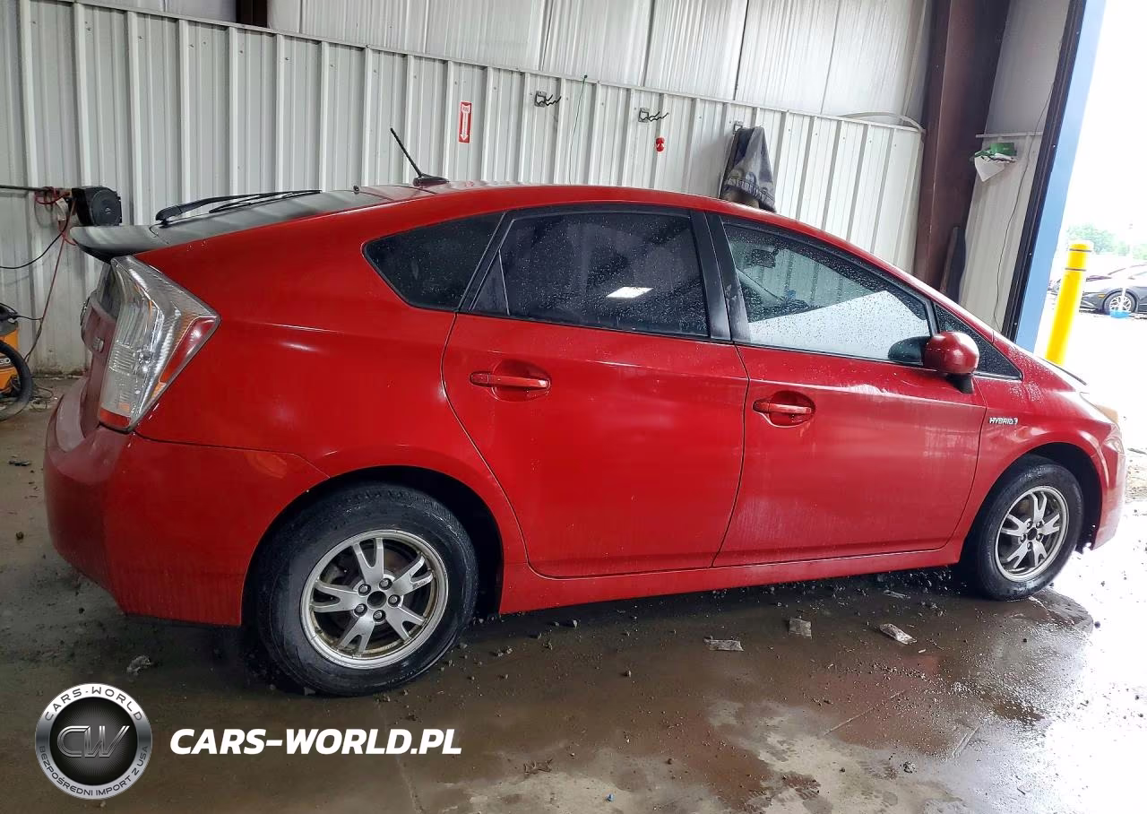 2011 Toyota Prius Two VIN:JTDKN3DU1B0300481 - 3