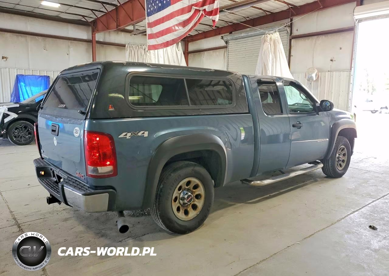 2010 GMC Sierra K1500 VIN:1GTSKTEA0AZ135644 - 3