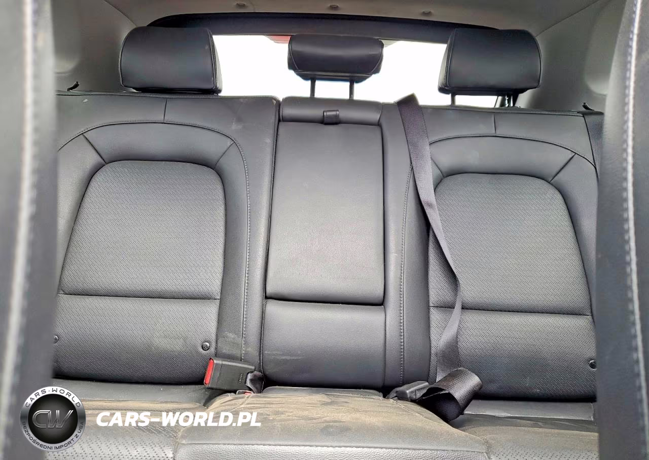 2021 Hyundai Kona Electric Limited VIN:KM8K33AG2MU120440 - 10
