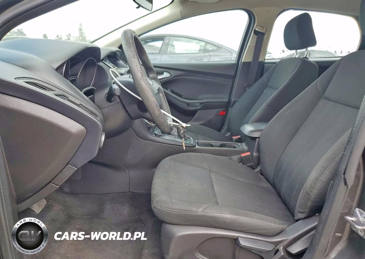 2016 Ford Focus Se VIN:1FADP3K26GL264318 - 7