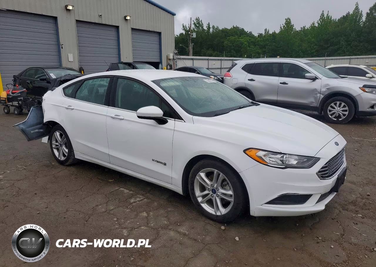 2018 Ford Fusion Se Hybrid VIN:3FA6P0LU1JR117582 - 4