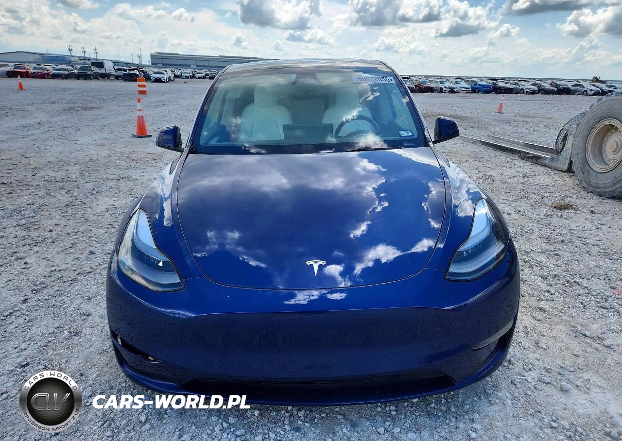 2024 Tesla Model Y VIN:7SAYGAEE0RF019822 - 5