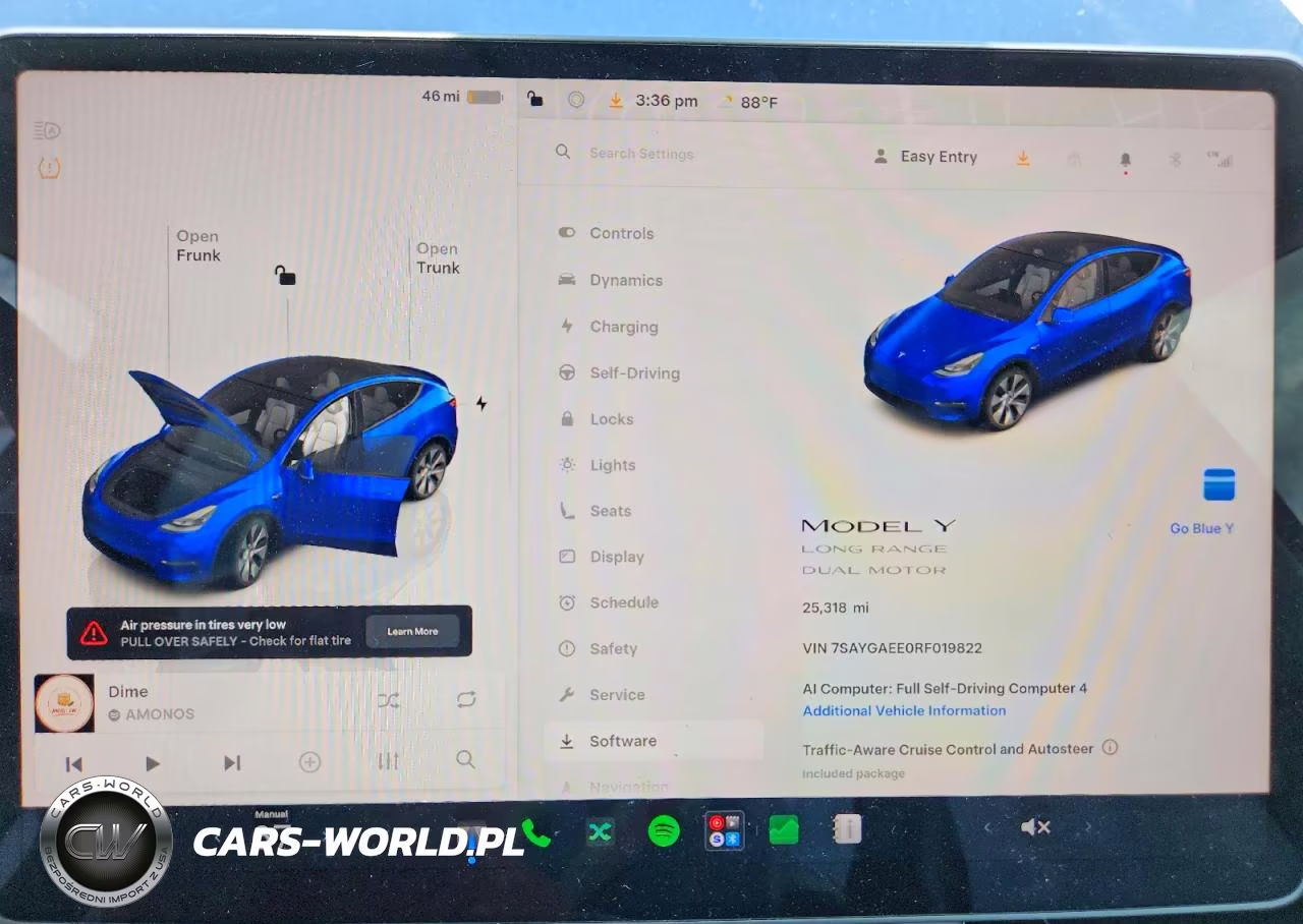 2024 Tesla Model Y VIN:7SAYGAEE0RF019822 - 9