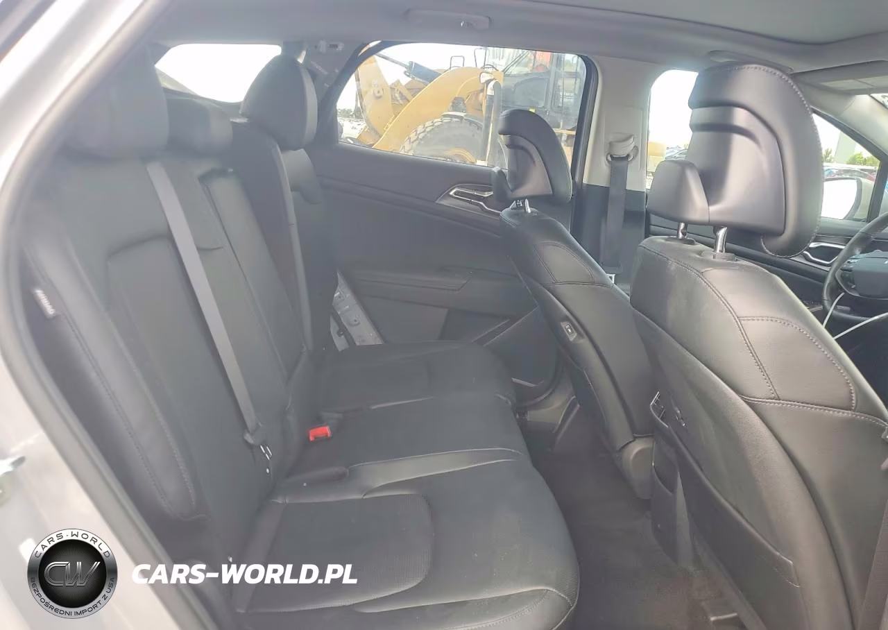 2026 Kia Sportage Ex VIN:5XYK33DF9TG389882 - 10