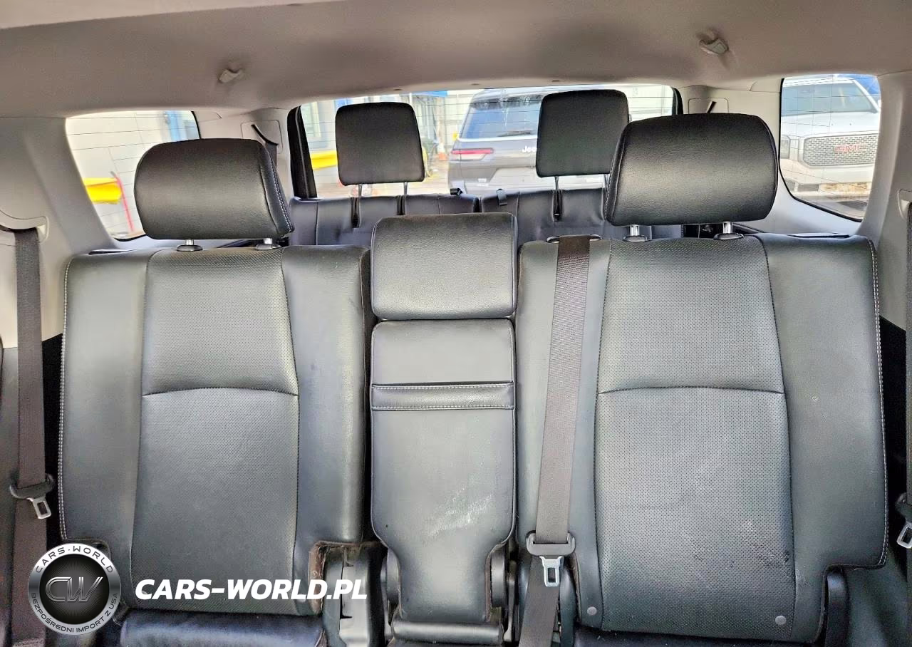 2022 Toyota 4Runner Limited VIN:JTEKU5JR4N6000638 - 10
