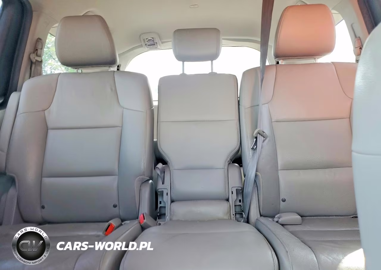 2016 Honda Oddesey VIN:5FNRL5H63GB159904 - 10