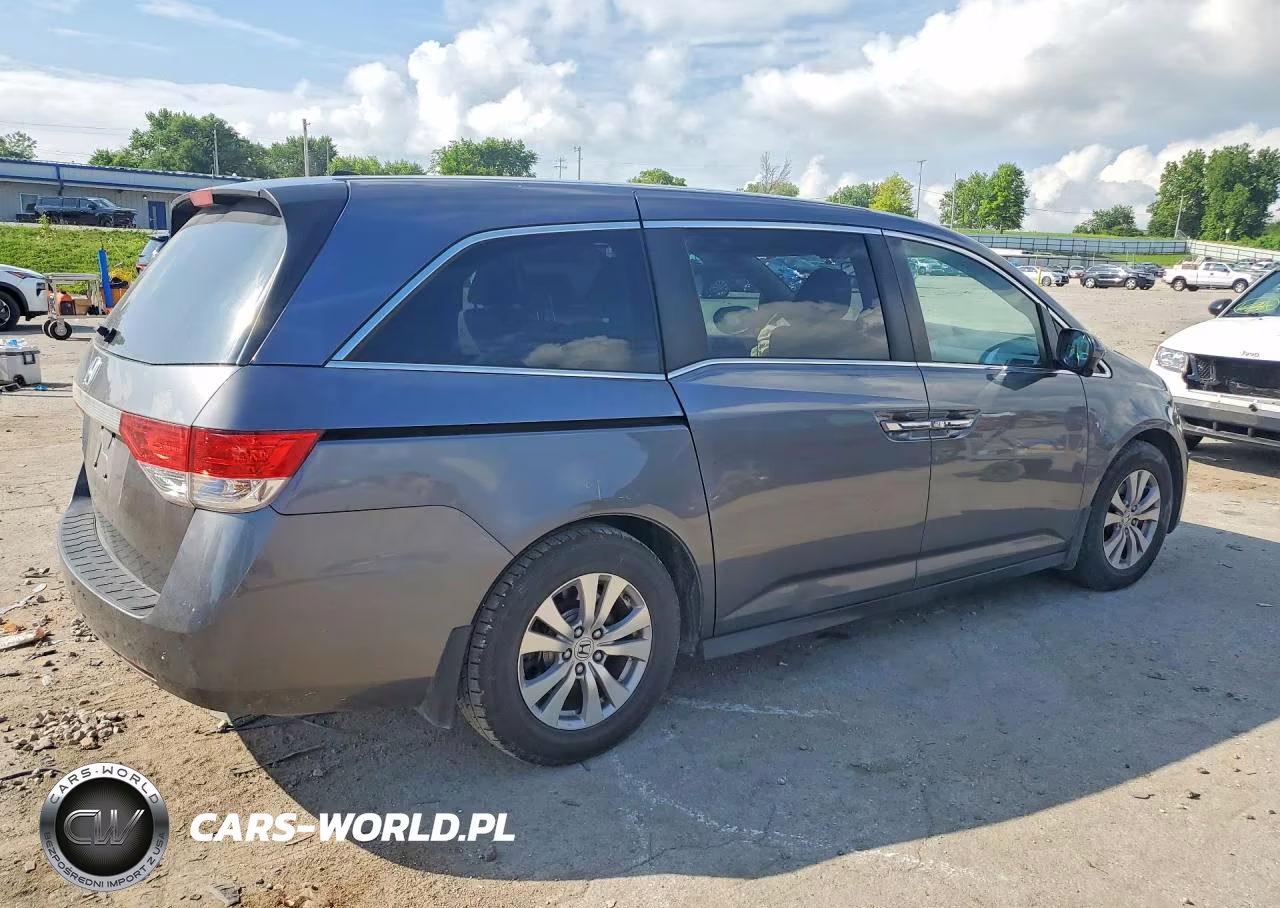 2016 Honda Oddesey VIN:5FNRL5H63GB159904 - 3
