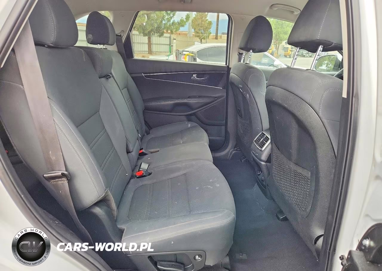 2020 Kia Sorento Lx VIN:5XYPGDA35LG638740 - 11