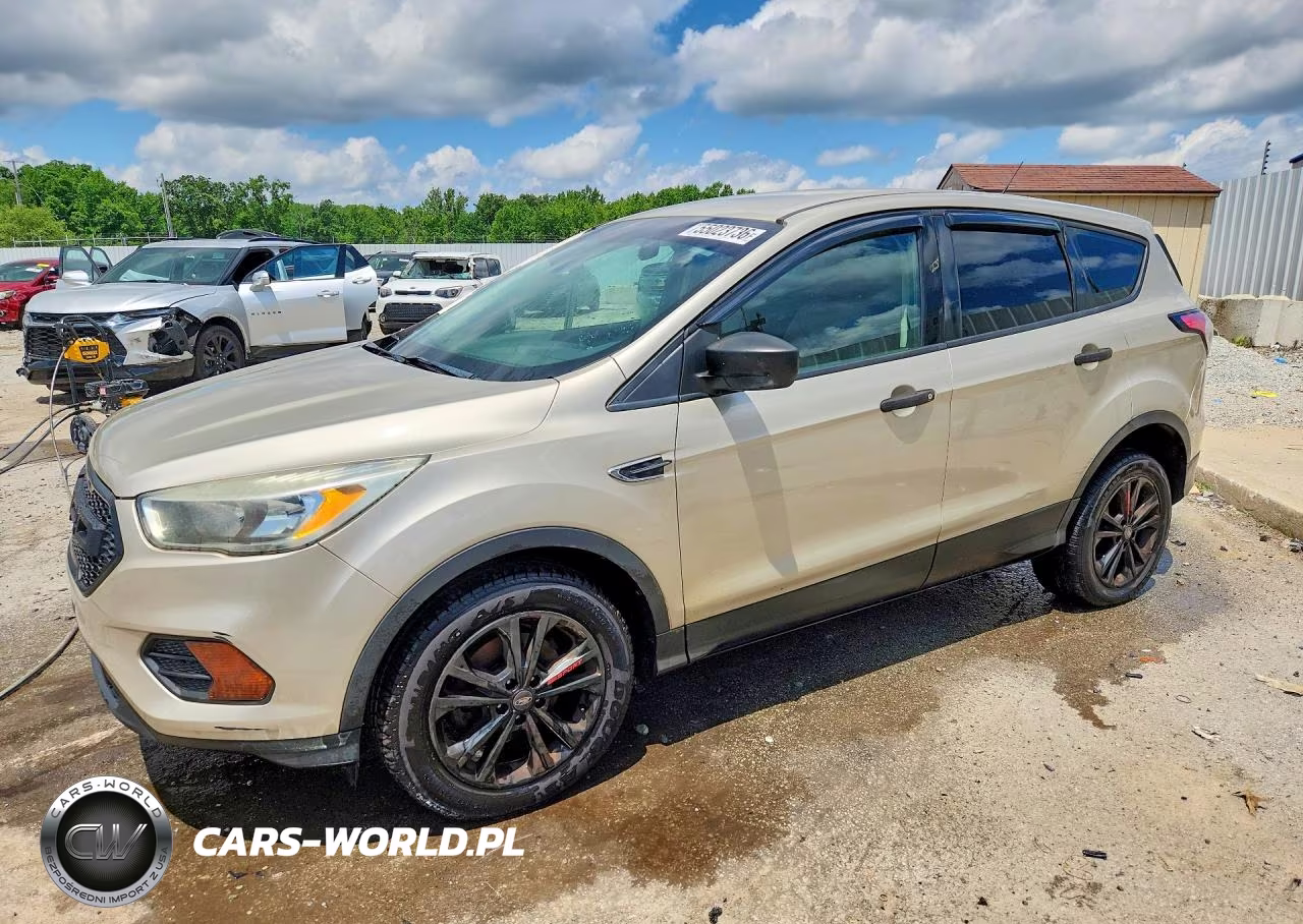 2017 Ford Escape S – zdjęcie 1 z 13