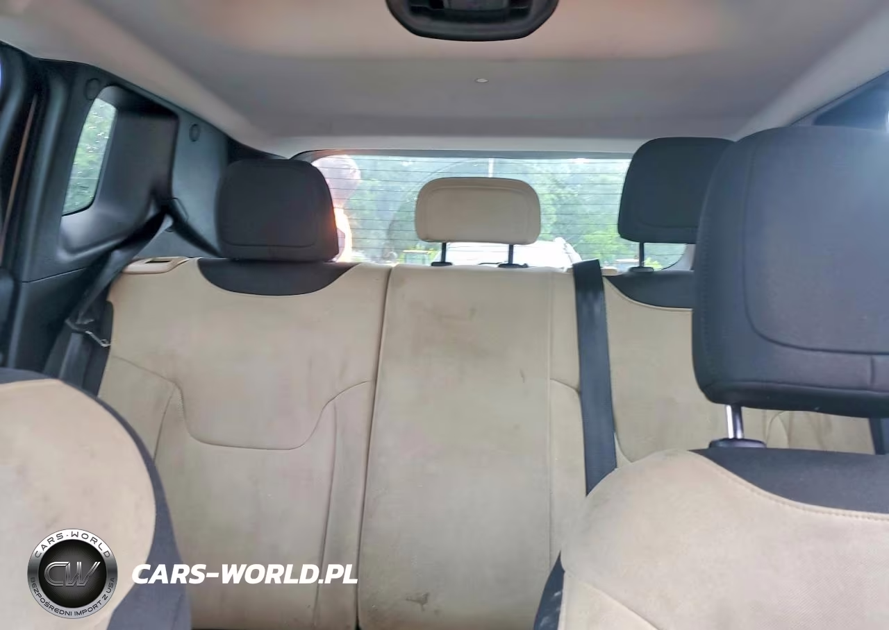 2016 Jeep Renegade Latitude VIN:ZACCJBBT8GPC98671 - 10