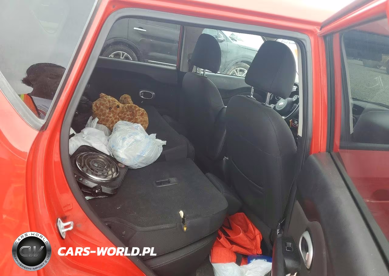 2019 Kia Soul + VIN:KNDJP3A56K7004575 - 10