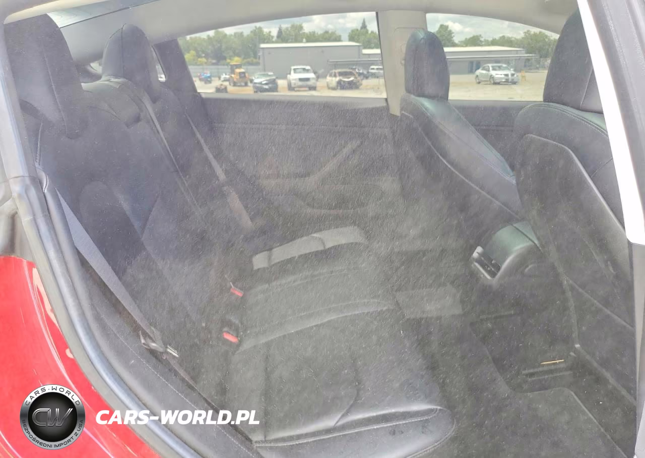 2018 Tesla Model 3 VIN:5YJ3E1EA0JF008849 - 10