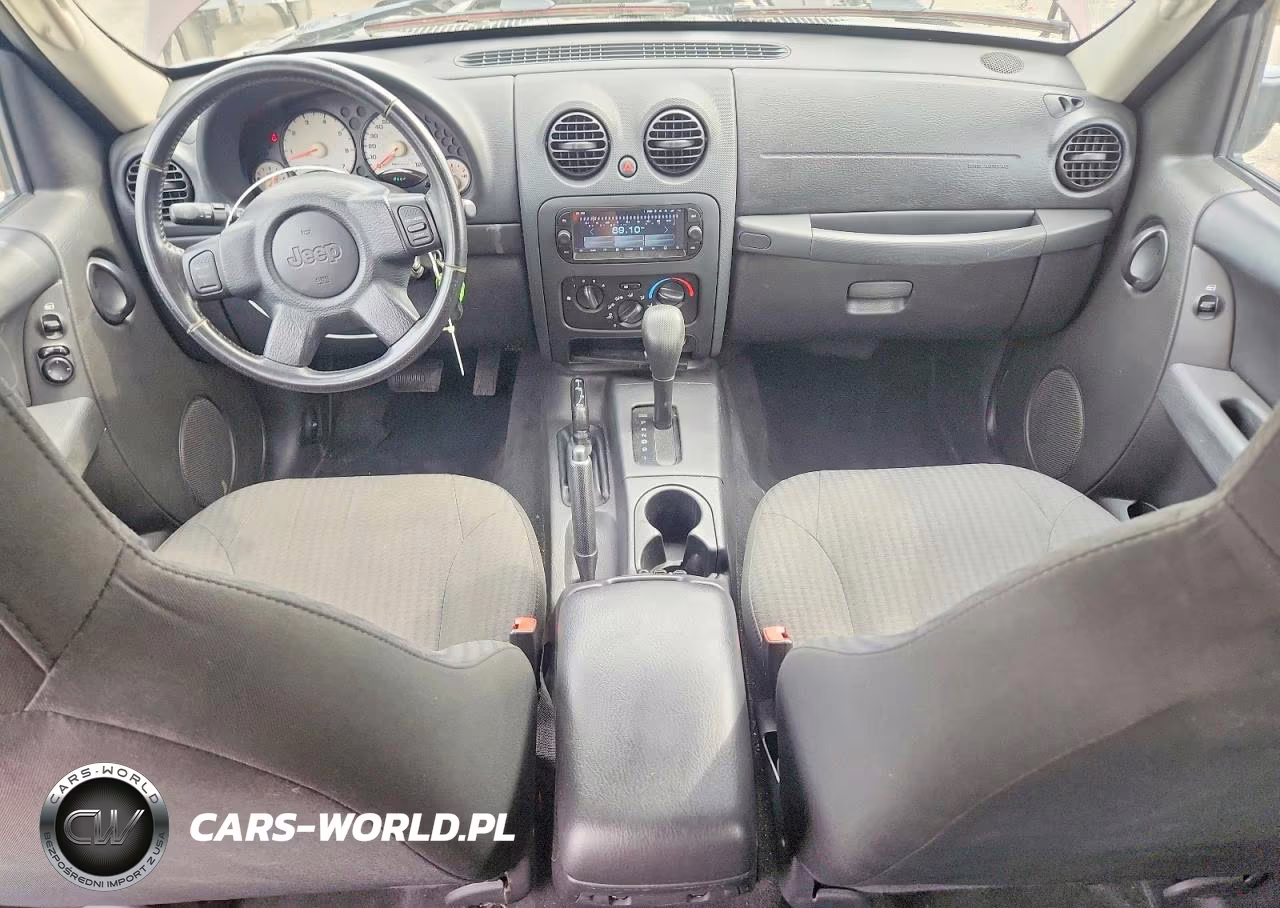 2004 Jeep Liberty Sport VIN:1J8GL48K14W286939 - 8
