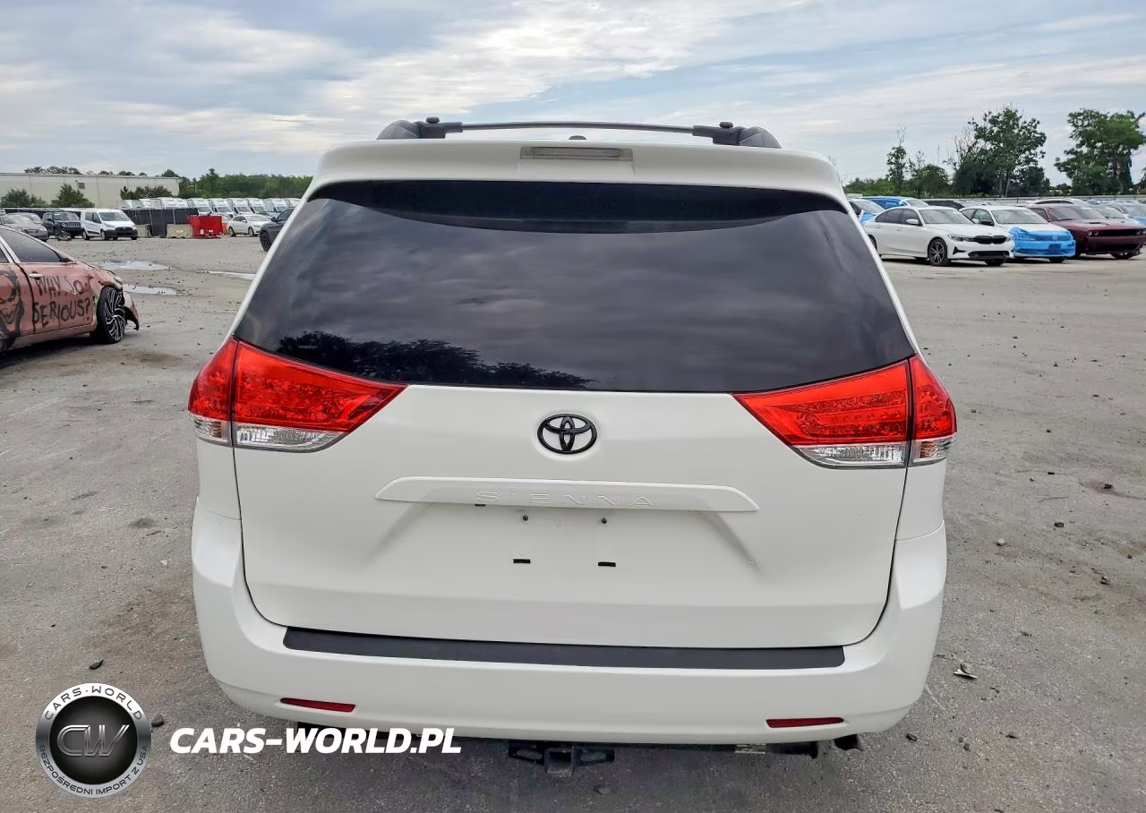 2014 Toyota Sienna Xle 8-Passenger VIN:5TDYK3DCXES438287 - 6