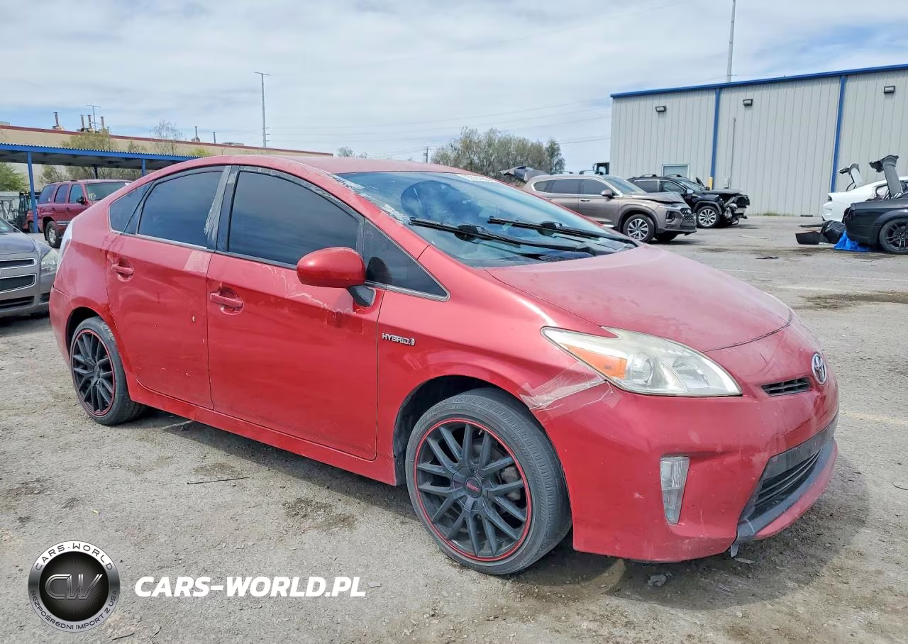 2013 Toyota Prius Two VIN:JTDKN3DU4D1673804 - 4
