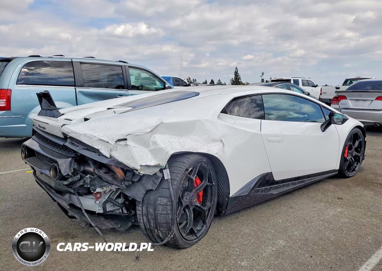 2018 Lamborghini Huracan Performante VIN:ZHWUD4ZF4JLA08259 - 3