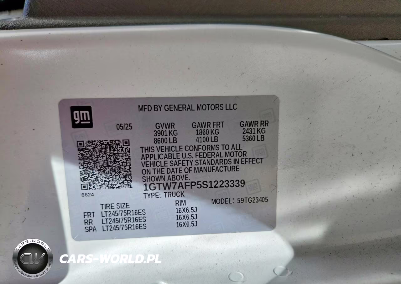 2025 GMC Savana 2500 Cargo Delivery Van VIN:1GTW7AFP5S1223339 - 13